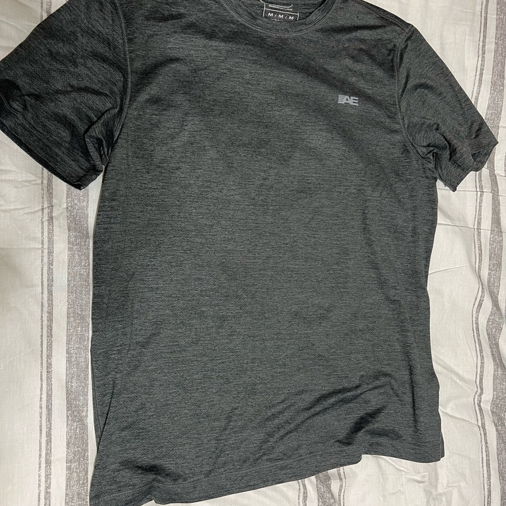 American Eagle Outfitters Charcoal Short Sleeve Tee